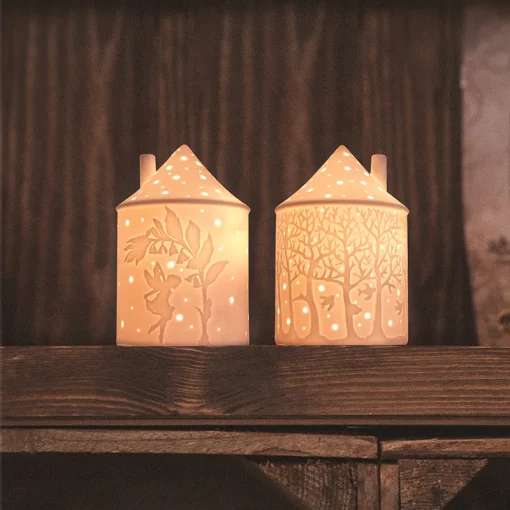 Ceramics Cottage Candle Holder Pattern Embossed Porcelain House Model Lantern Bedroom Ornament Dining Table Decor Festival Craft